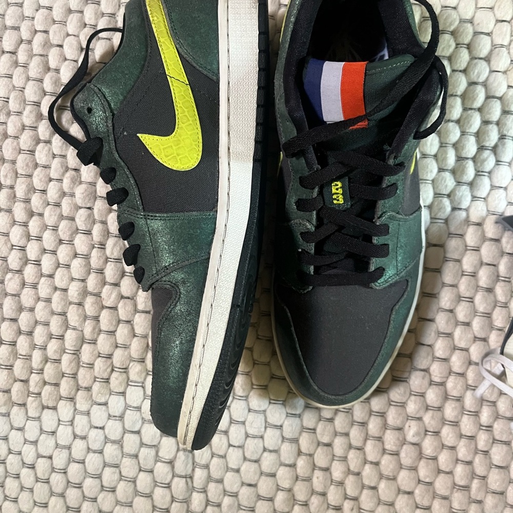 Nike Men's 2014 Rare Jordan 1 retro New York